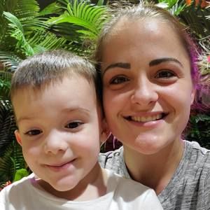 Meet your Posher, Jade